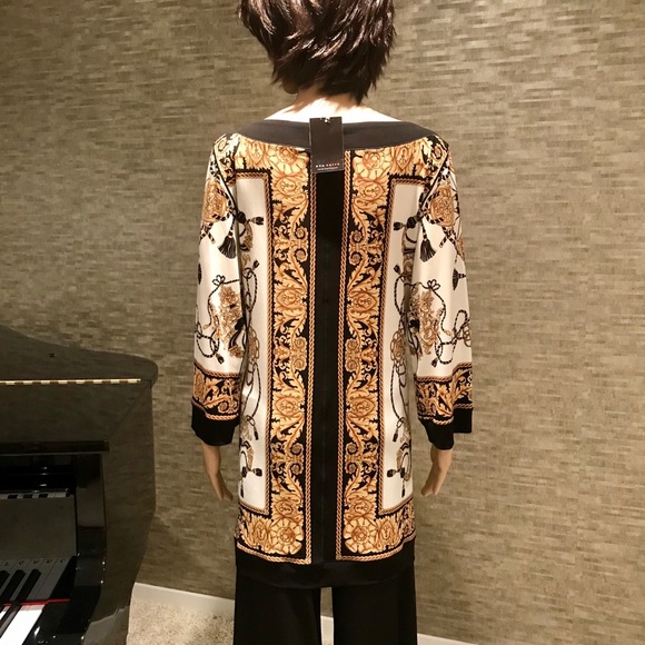 Women Top - Picture 3 of 4